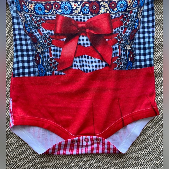 Bavarian Girl’s Dirndl Print Novelty Onesie. Perfect for Oktoberfest. Size 12M. - Picture 4 of 8